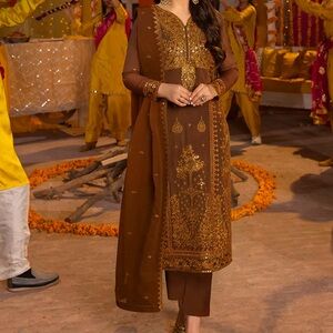 Pakistani Brown & Gold Embroidered Traditional 3 pc stitched outfit by Asim Jofa